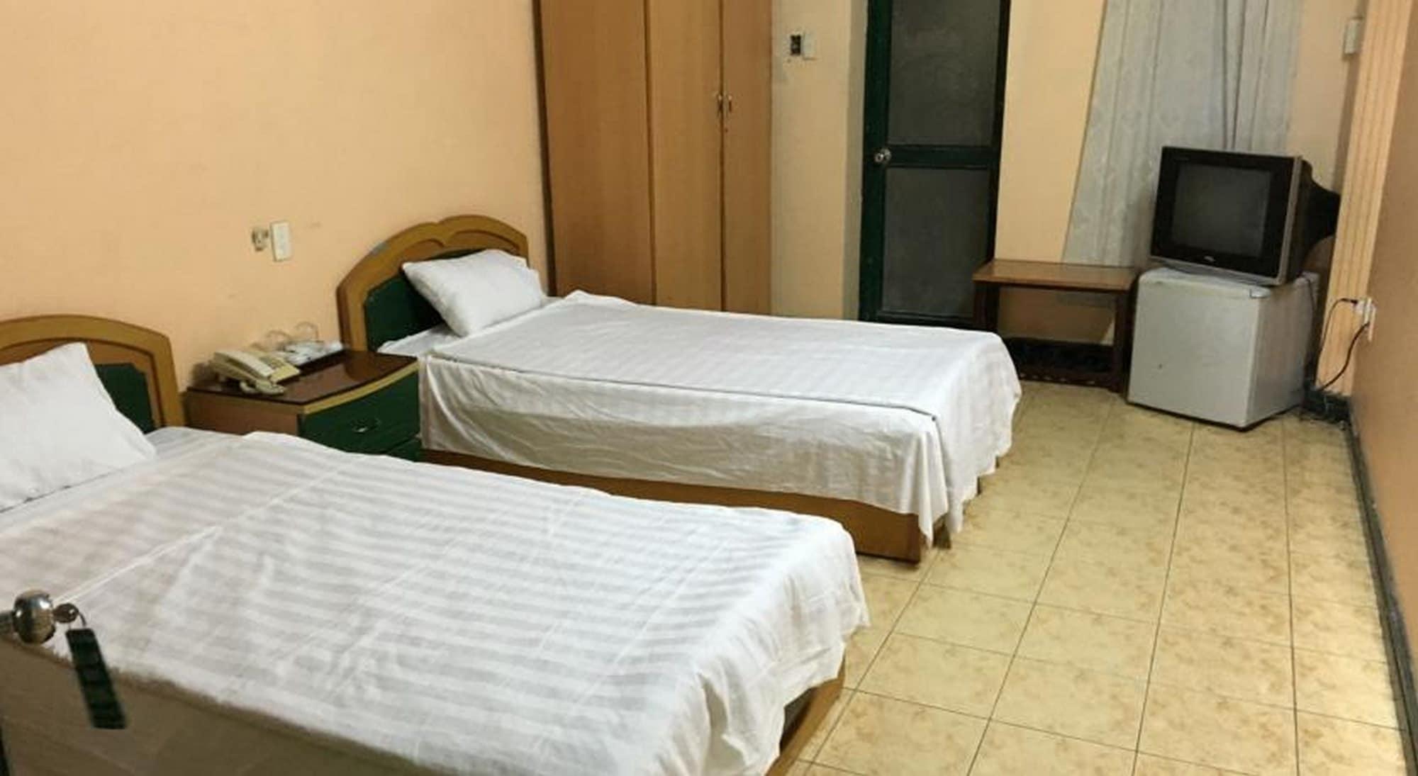 Quan Hoa Hotel - Hanoi — Photos 2